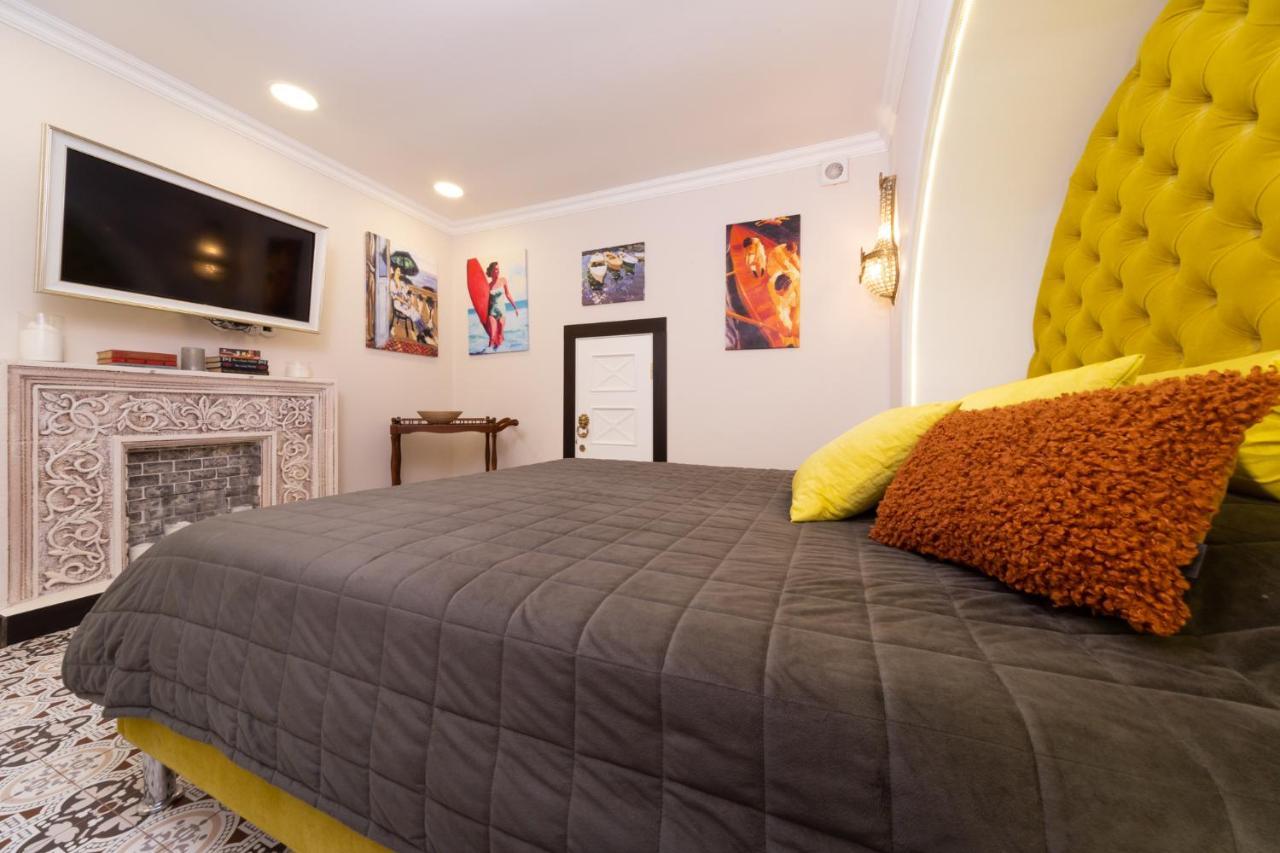 Apartment лофт із терасою Self Check-in 247